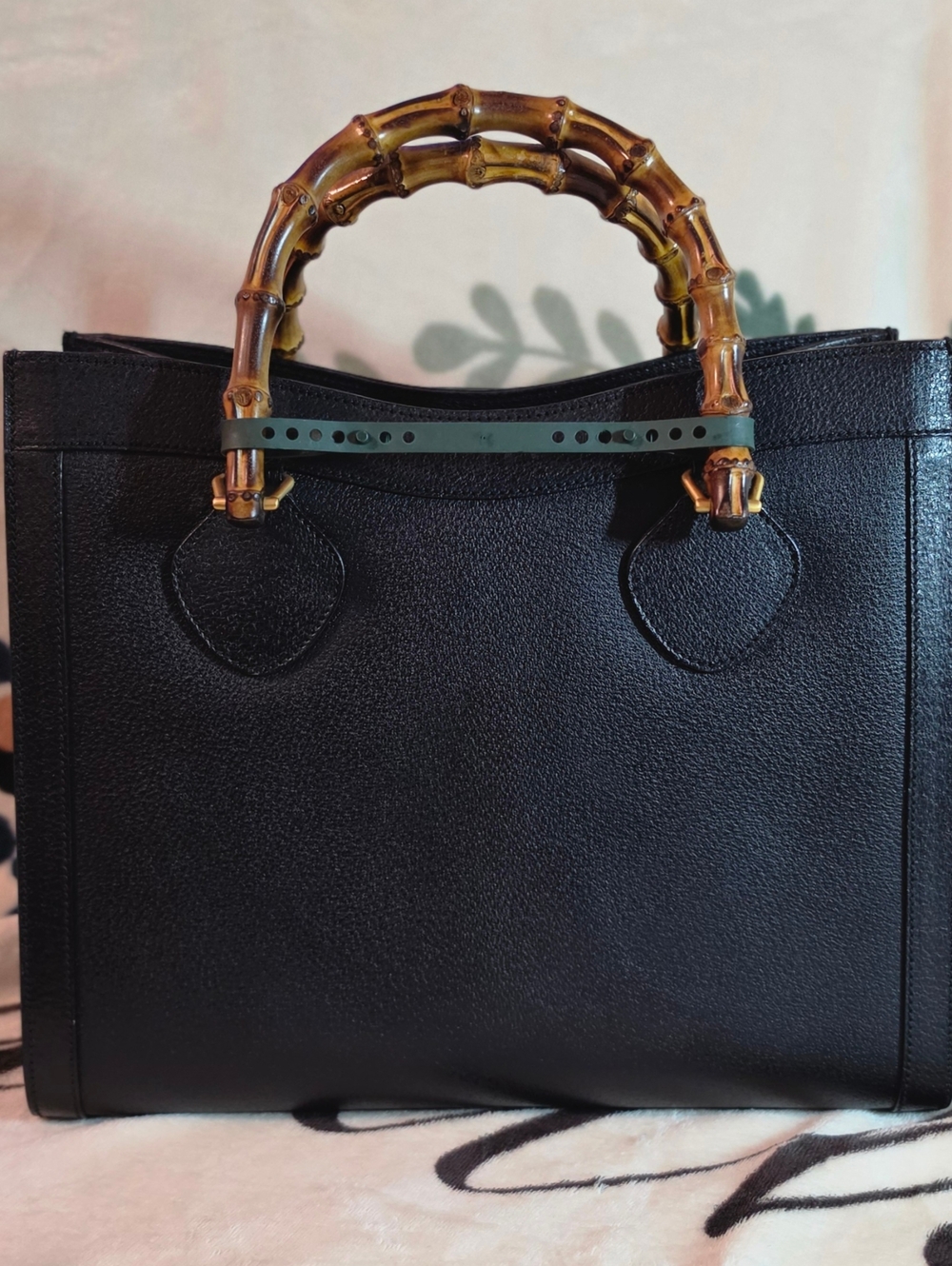 💯 Authentic Vintage Gucci Diana Bamboo Tote (Black)